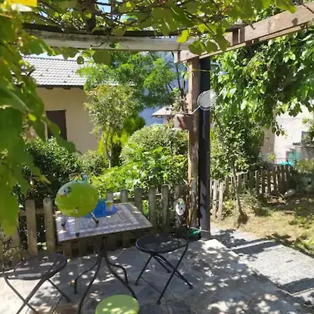 Летний дом Lovely House With Two Jacuzzi Veleso
