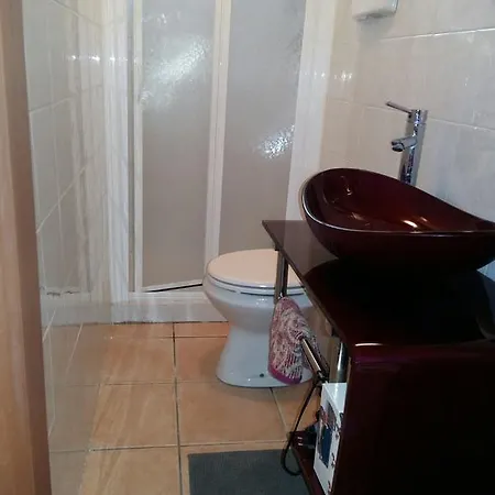 Lovely House With Two Jacuzzi Летний дом Veleso